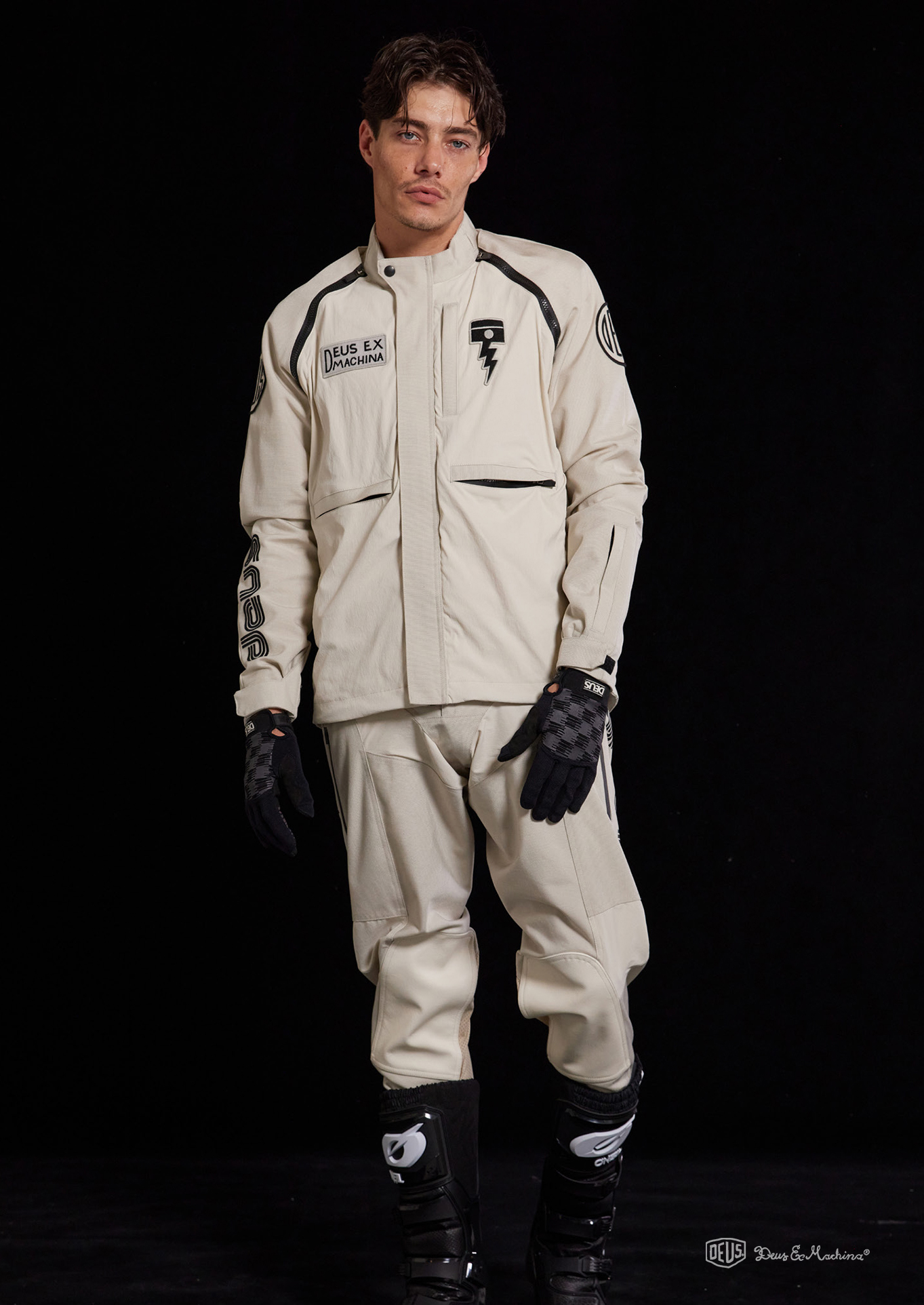 10FW24-Seasonal-+-Classics-Catalogue-2